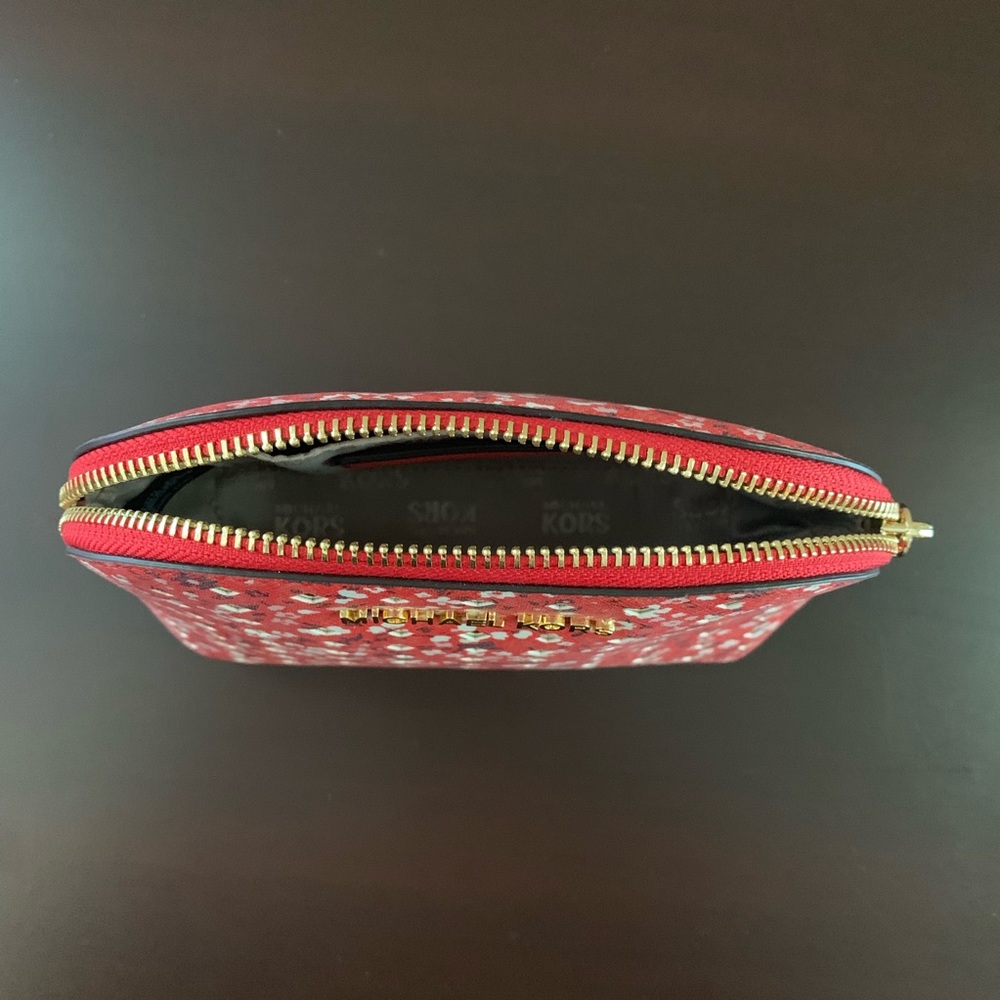 Michael Kors Cosmetic Bag NWOT Never Used - Picture 4 of 6